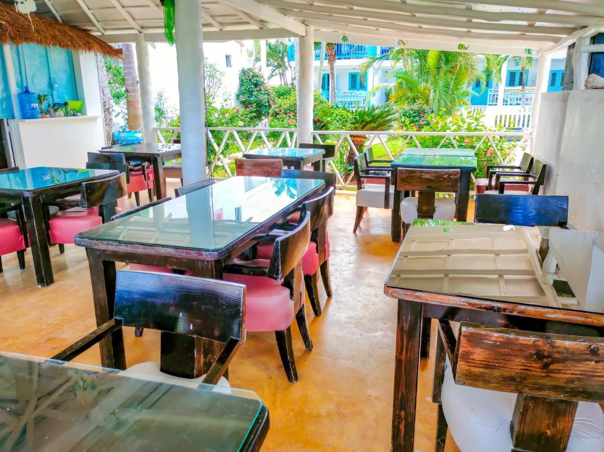לאס גלראס B&B Aparthotel La Isleta מראה חיצוני תמונה